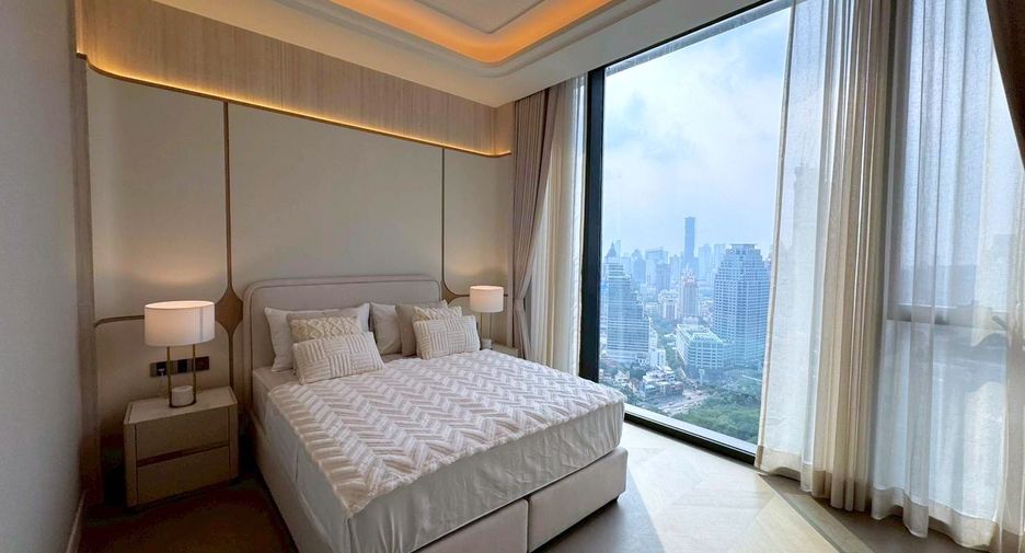 For rent 3 bedrooms condo in Sathon, Bangkok