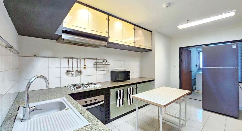 À louer 3 chambres condo à Watthana, Bangkok