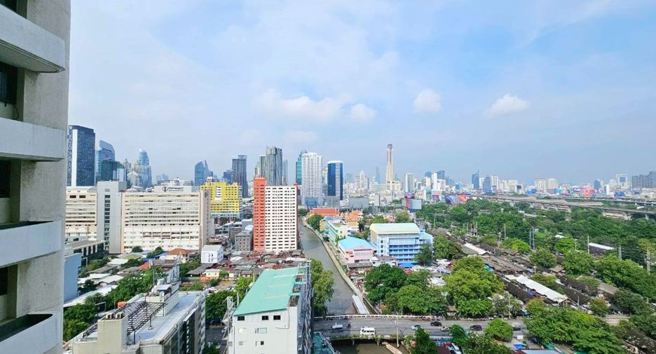À louer 3 chambres condo à Watthana, Bangkok