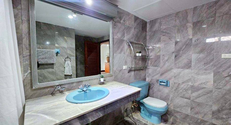 À louer 3 chambres condo à Watthana, Bangkok