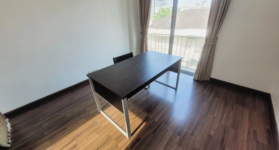 Condo en alquiler de 2 habitaciones en Watthana, Bangkok