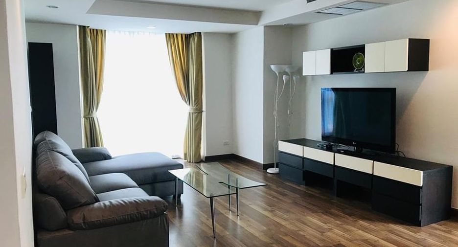 For rent 2 bedrooms condo in Pathum Wan, Bangkok