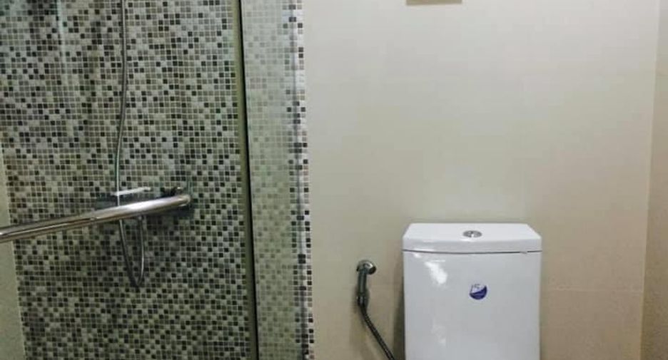 For rent 2 bedrooms condo in Pathum Wan, Bangkok