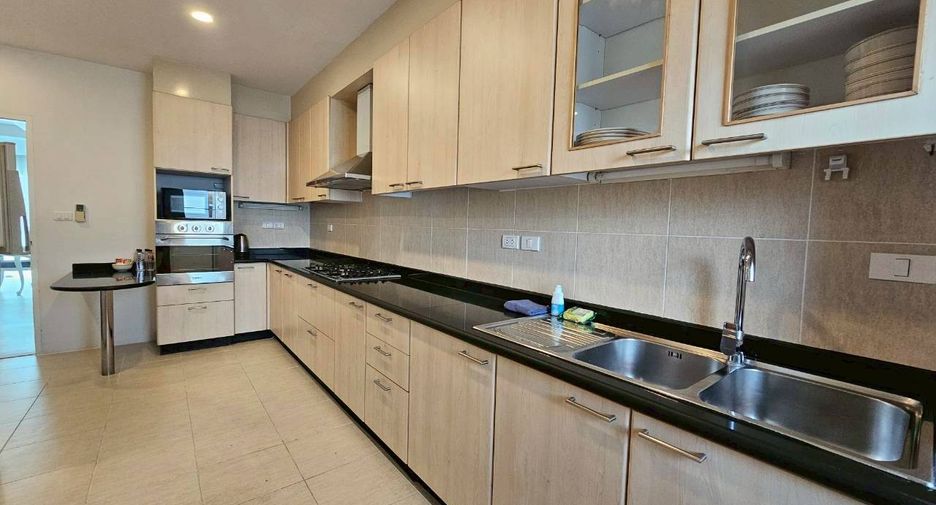 Wohnung zur Miete mit 3 Zimmer in Watthana, Bangkok