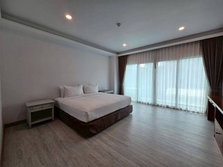 Wohnung zur Miete mit 3 Zimmer in Watthana, Bangkok