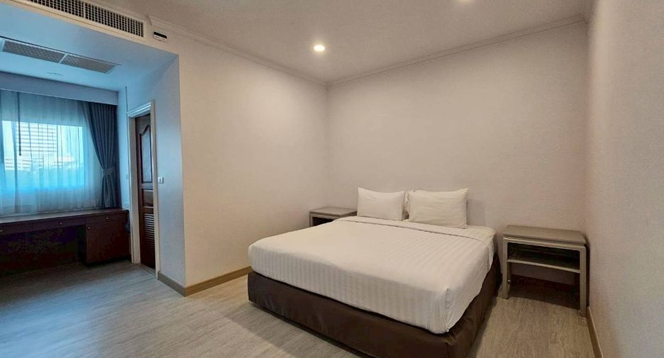 Wohnung zur Miete mit 3 Zimmer in Watthana, Bangkok
