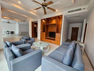 Wohnung zur Miete mit 3 Zimmer in Watthana, Bangkok