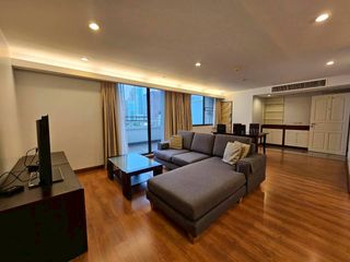 Wohnung zur Miete mit 2 Zimmer in Pathum Wan, Bangkok