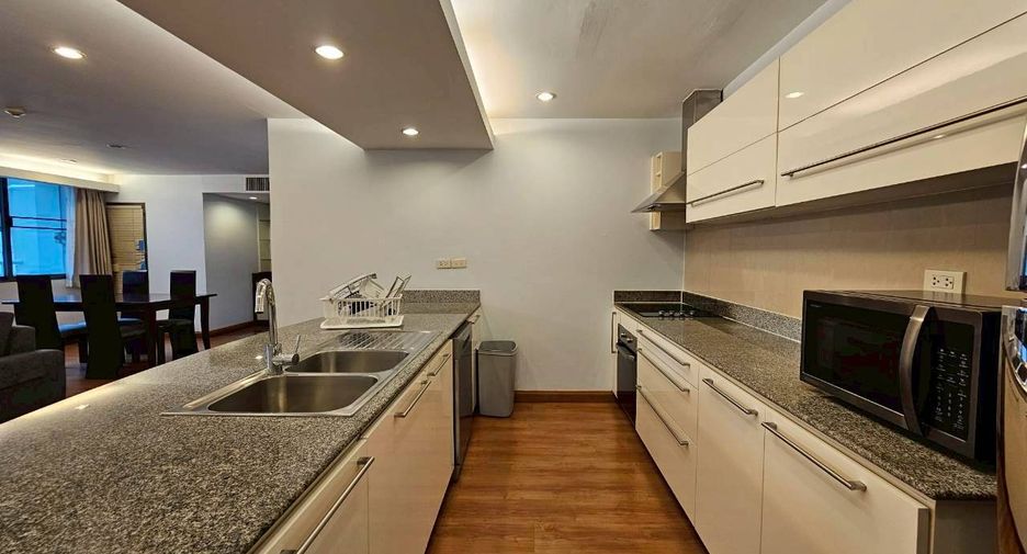 Wohnung zur Miete mit 2 Zimmer in Pathum Wan, Bangkok
