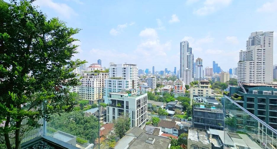 For rent 3 bedrooms condo in Watthana, Bangkok