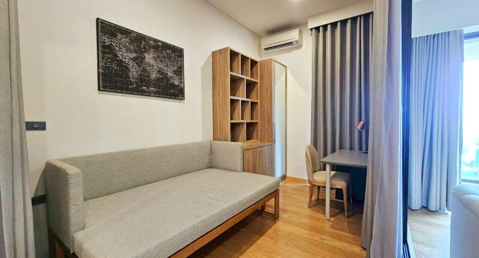 For rent 3 bedrooms condo in Watthana, Bangkok