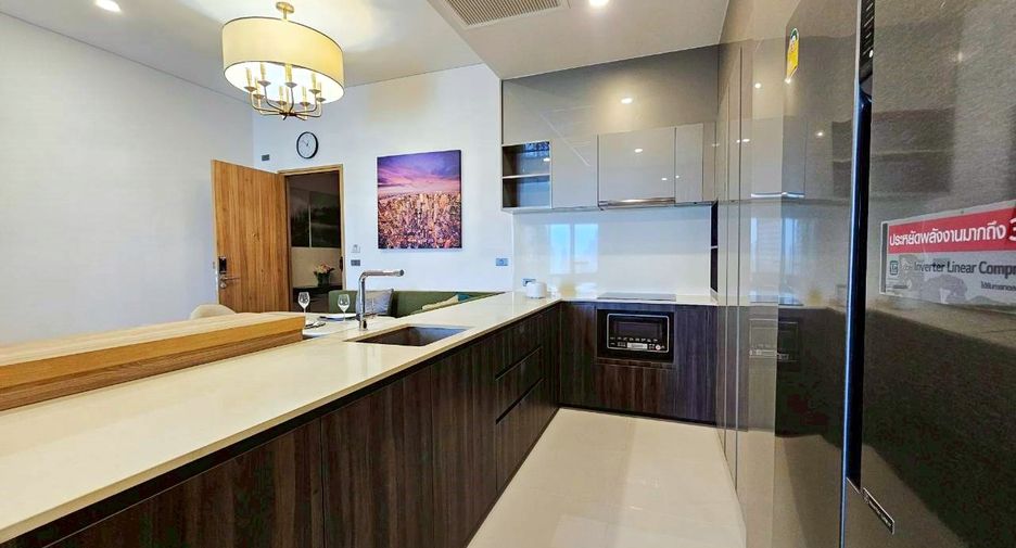 For rent 3 bedrooms condo in Watthana, Bangkok
