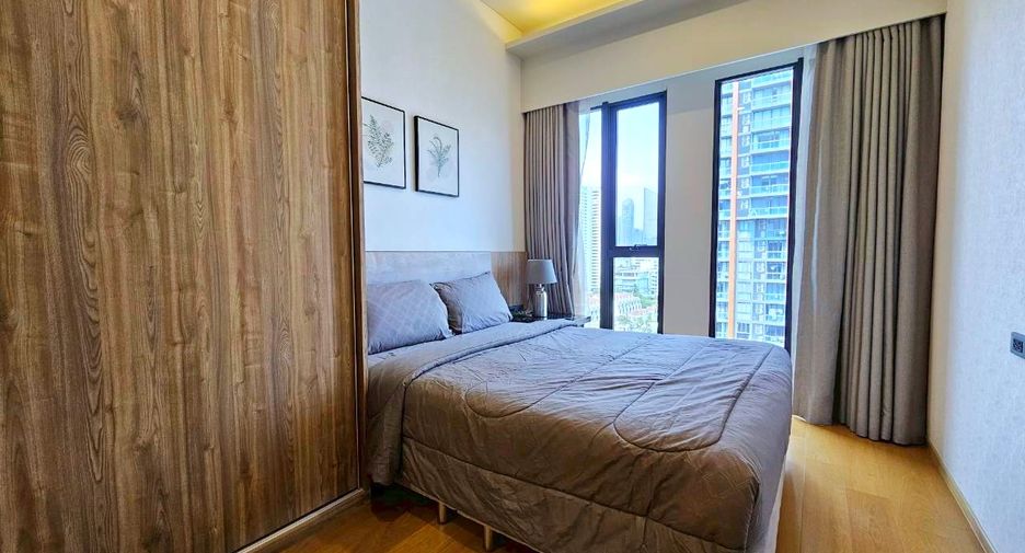 For rent 3 bedrooms condo in Watthana, Bangkok