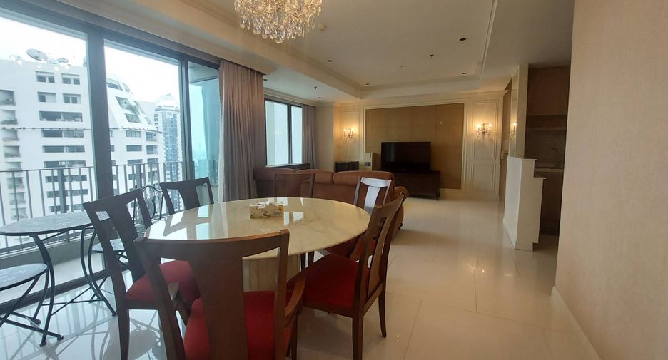For rent 2 bedrooms condo in Khlong Toei, Bangkok