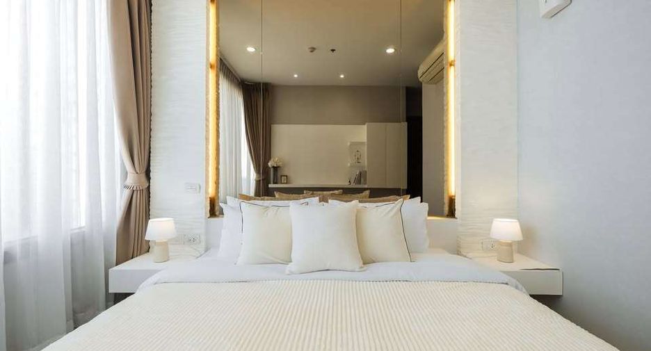 For rent 2 ベッドルーム condo in Pathum Wan, Bangkok