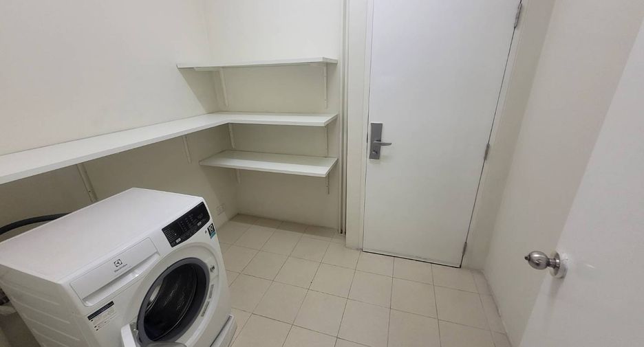 Аренда 2 спальни кондо в Кхлонг Тоеи, Бангкок