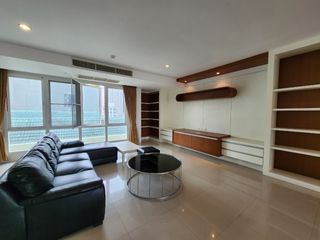 Condo en alquiler de 3 habitaciones en Watthana, Bangkok