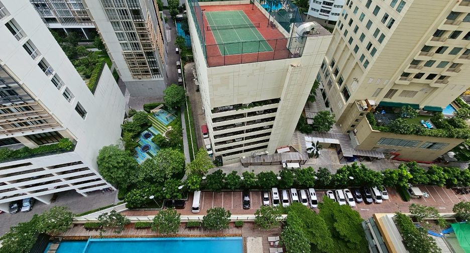 For rent 1 bed condo in Khlong Toei, Bangkok