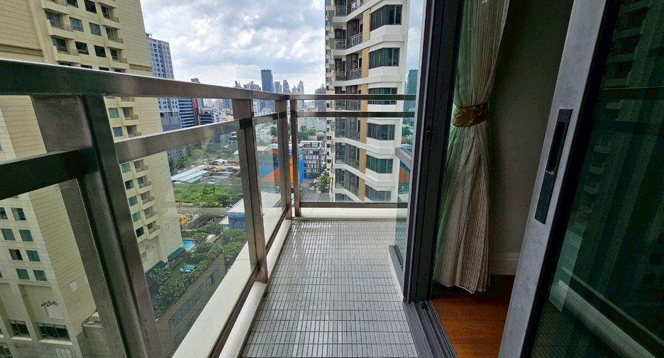 For rent 1 bed condo in Khlong Toei, Bangkok