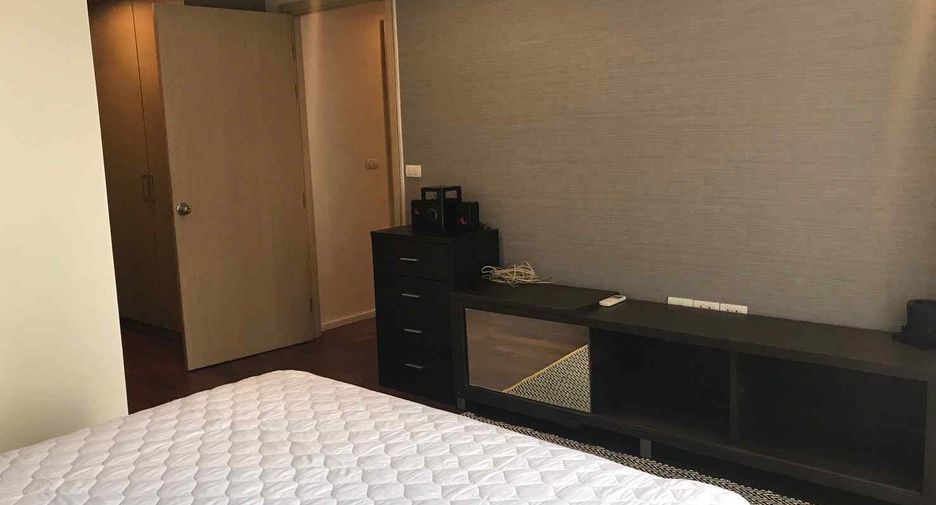 Condo en alquiler de 2 habitaciones en Khlong Toei, Bangkok