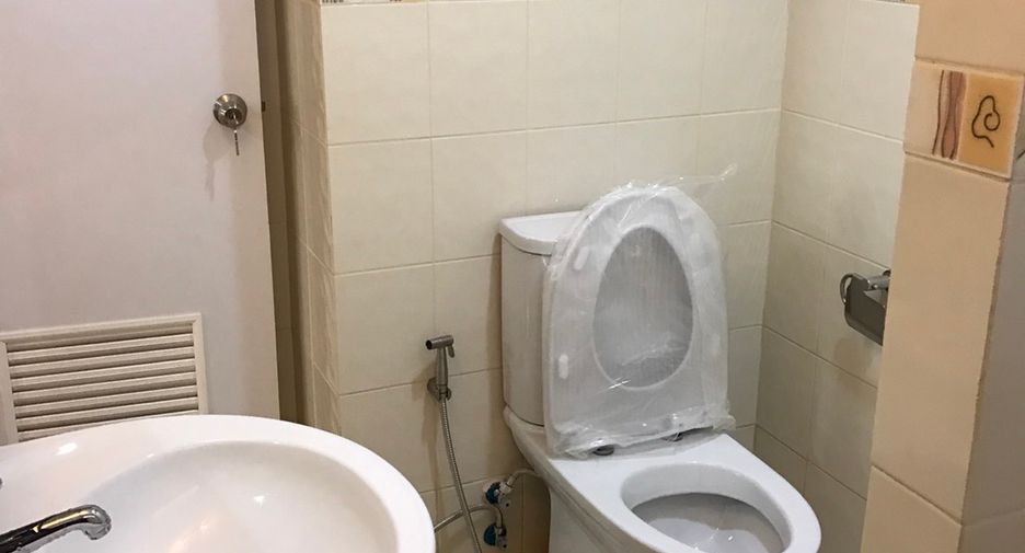 Аренда 3 спальни кондо в Кхлонг Тоеи, Бангкок