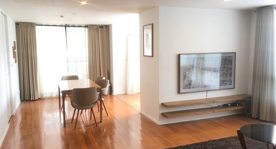 For rent 2 bedrooms condo in Watthana, Bangkok