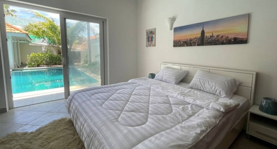 For sale 12 bedrooms house in Pratumnak, Pattaya