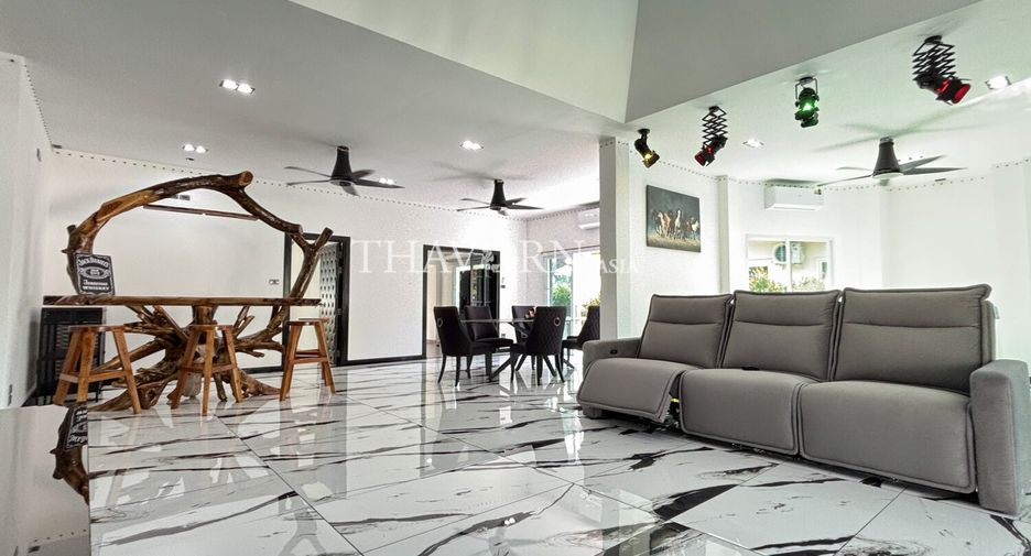 Casa en venta de 3 habitaciones en Bang Lamung, Chonburi