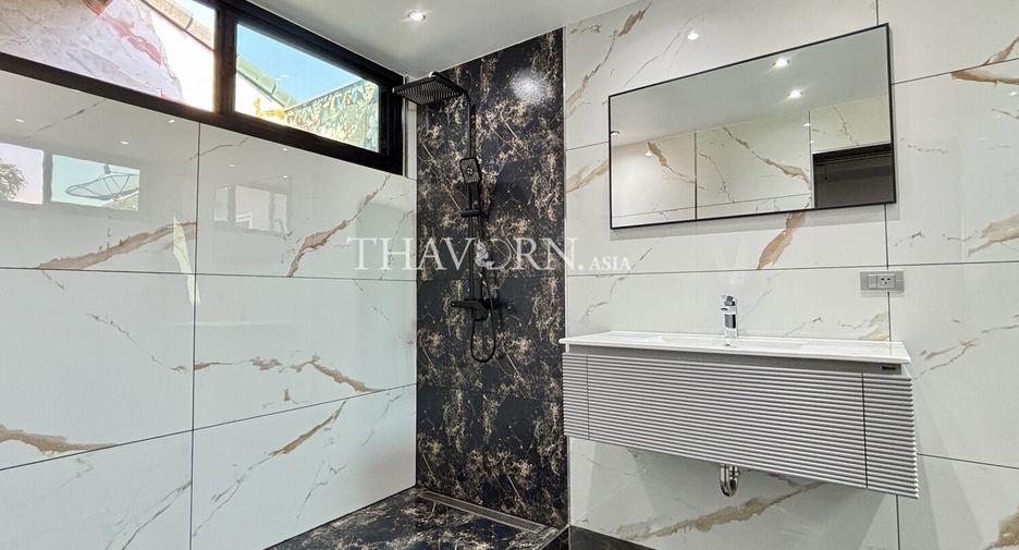 Casa en venta de 3 habitaciones en Bang Lamung, Chonburi