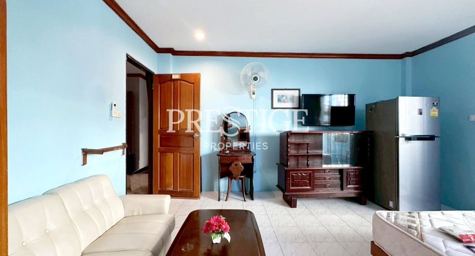 Local comercial en venta de 9 habitaciones en Bang Lamung, Chonburi