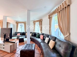 Casa en alquiler de 4 habitaciones en Bang Lamung, Chonburi