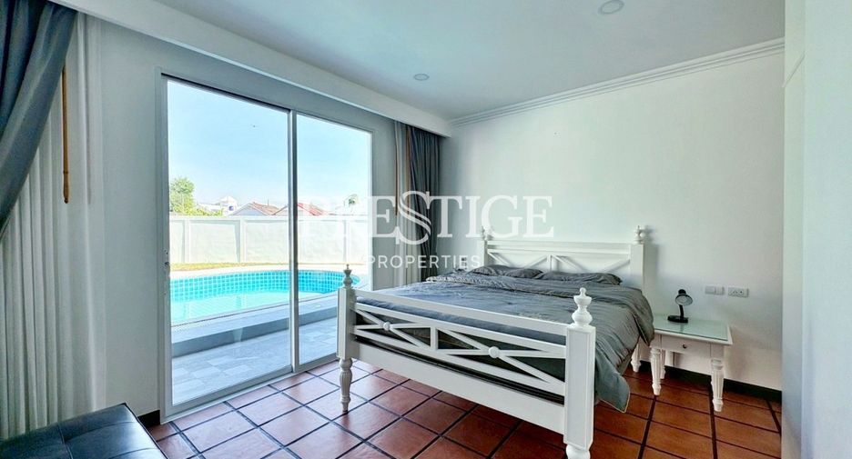 Casa en alquiler de 4 habitaciones en Bang Lamung, Chonburi