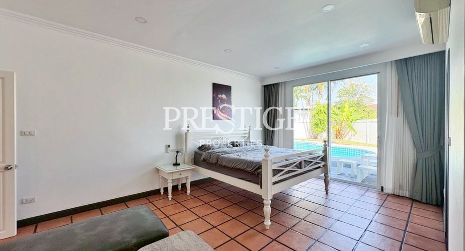 Casa en alquiler de 4 habitaciones en Bang Lamung, Chonburi