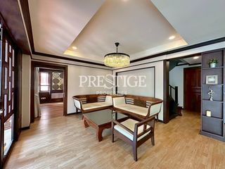 Haus zur Miete mit 5 Zimmer in Bang Lamung, Chonburi
