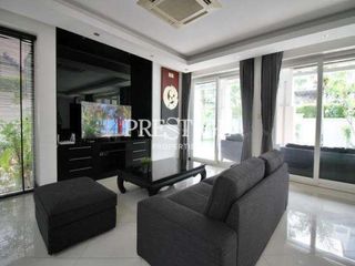 Casa en alquiler de 4 habitaciones en Bang Lamung, Chonburi