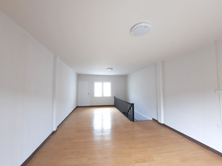 For sale 3 ベッドルーム retail Space in Lat Phrao, Bangkok