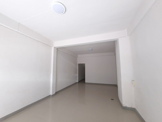 For sale 3 ベッドルーム retail Space in Lat Phrao, Bangkok