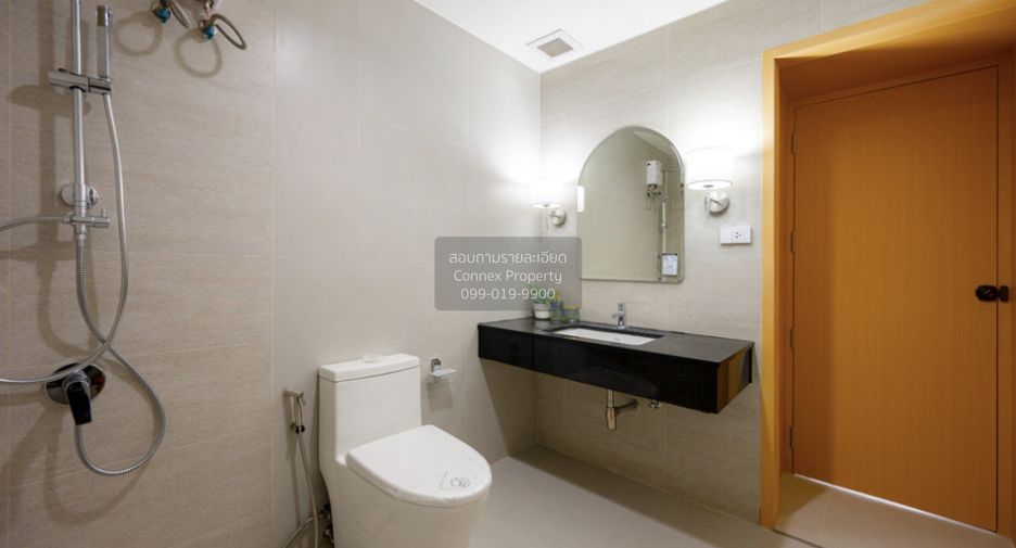 For sale 2 bedrooms condo in Khlong Toei, Bangkok