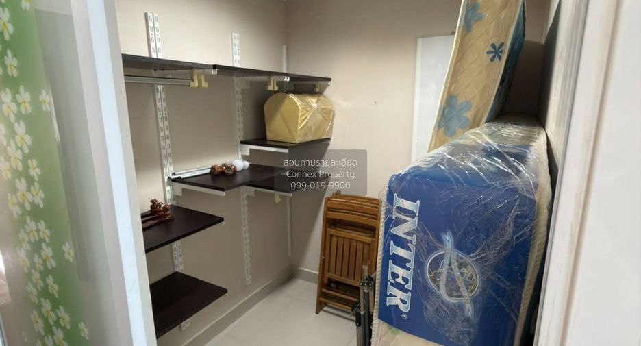 For sale 2 bedrooms townhouse in Lat Phrao, Bangkok