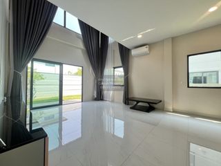 Продажа 4 спальни дом в Нонг Кхаем, Бангкок