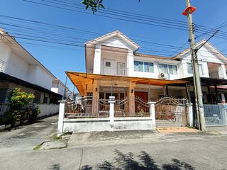 出售 3 卧室 联排别墅 在 Mueang Samut Prakan, Samut Prakan