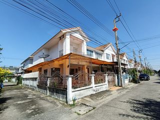 出售 3 卧室 联排别墅 在 Mueang Samut Prakan, Samut Prakan
