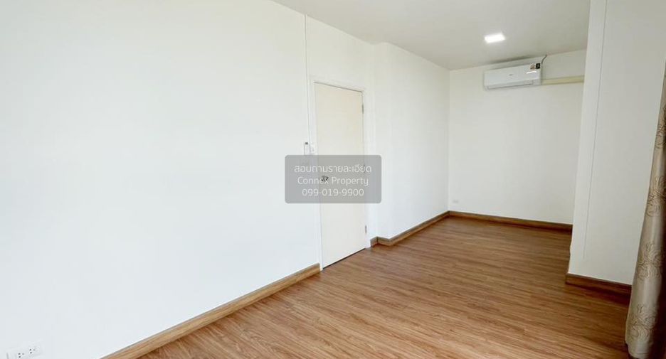 For sale 3 bedrooms townhouse in Khlong Luang, Pathum Thani