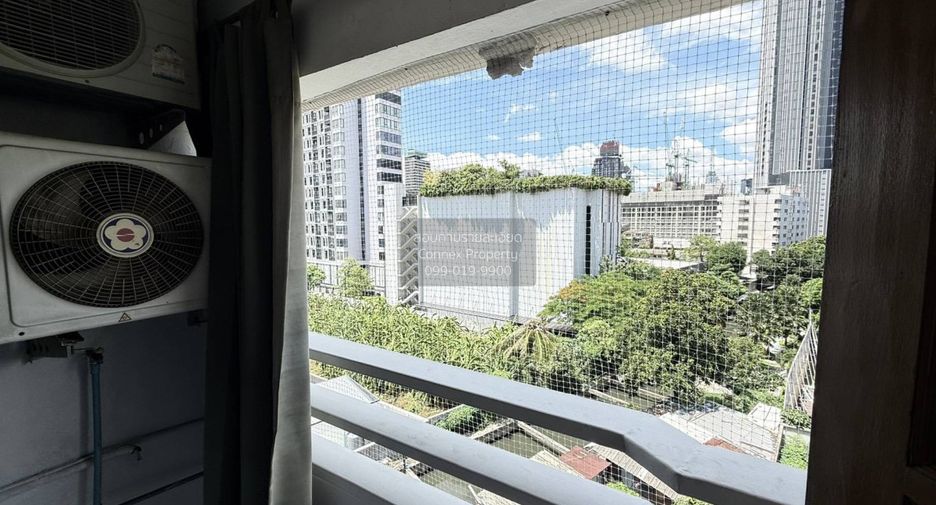 For sale 2 bedrooms condo in Watthana, Bangkok
