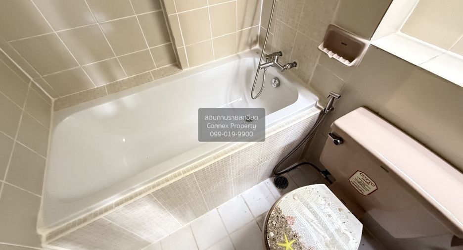 For sale 2 bedrooms condo in Watthana, Bangkok