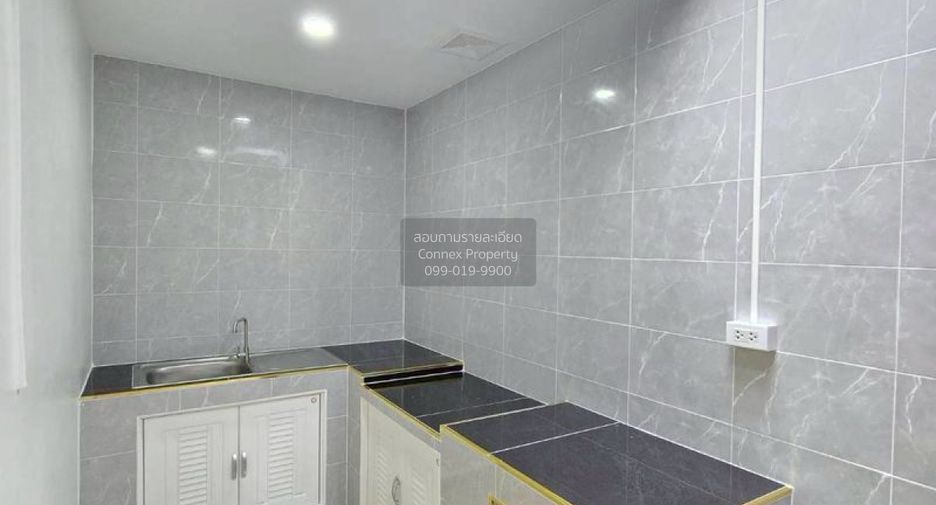 À vendre 2 chambres maison de ville à Bang Bua Thong, Nonthaburi