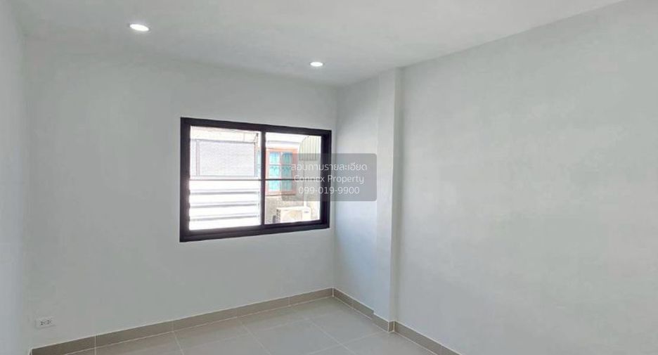 À vendre 2 chambres maison de ville à Bang Bua Thong, Nonthaburi