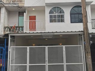 出售 2 卧室 联排别墅 在 Sai Mai, 曼谷