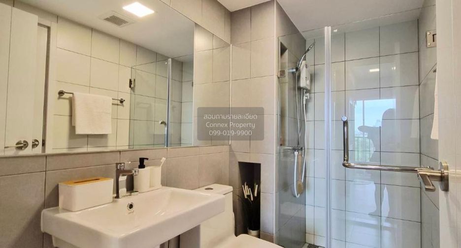 For sale 1 bed condo in Phra Khanong, Bangkok