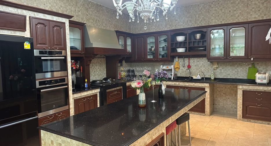 For sale 4 ベッドルーム house in Bang Kapi, Bangkok